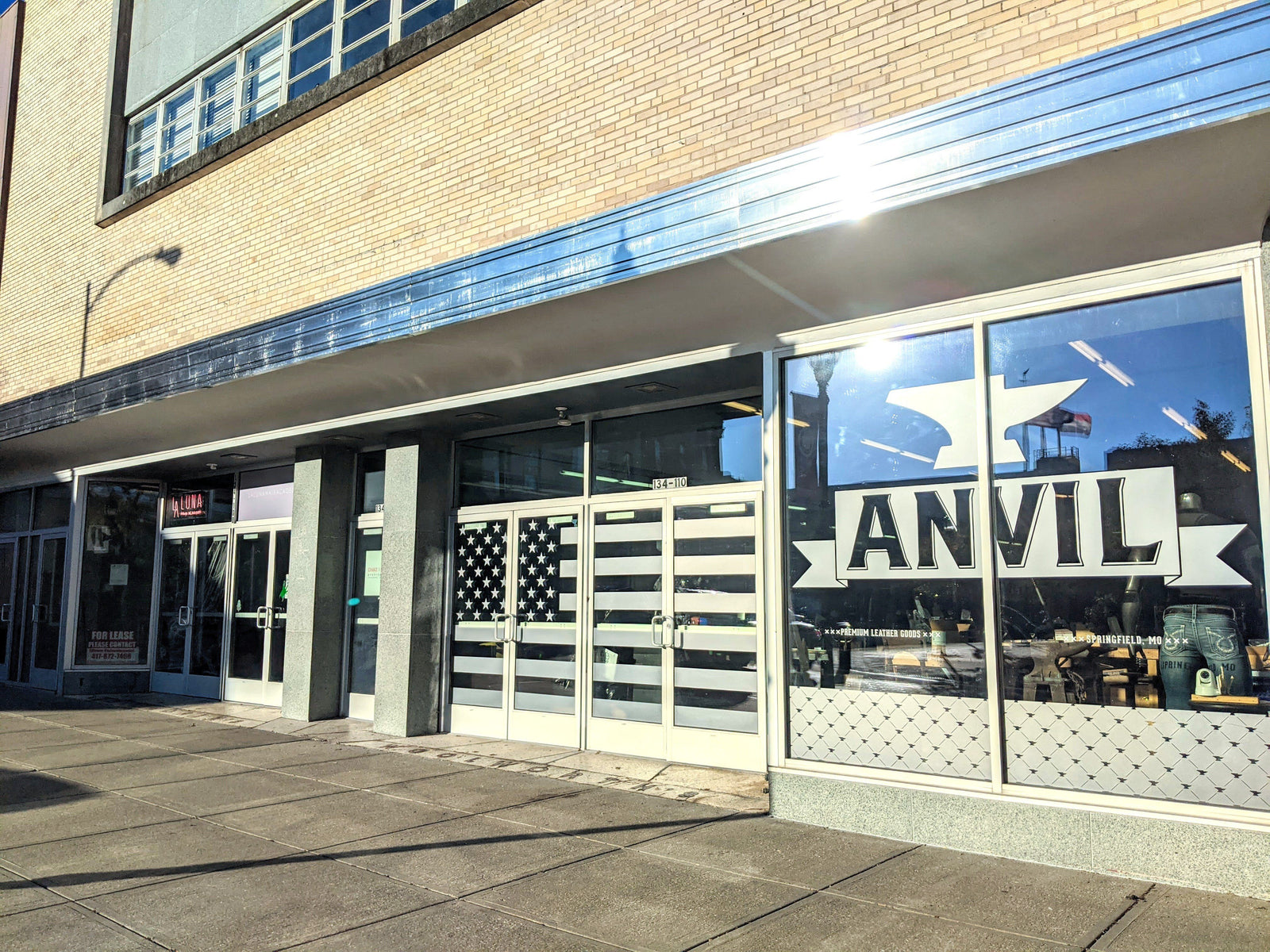 Holiday Shipping Deadline: Dec 1