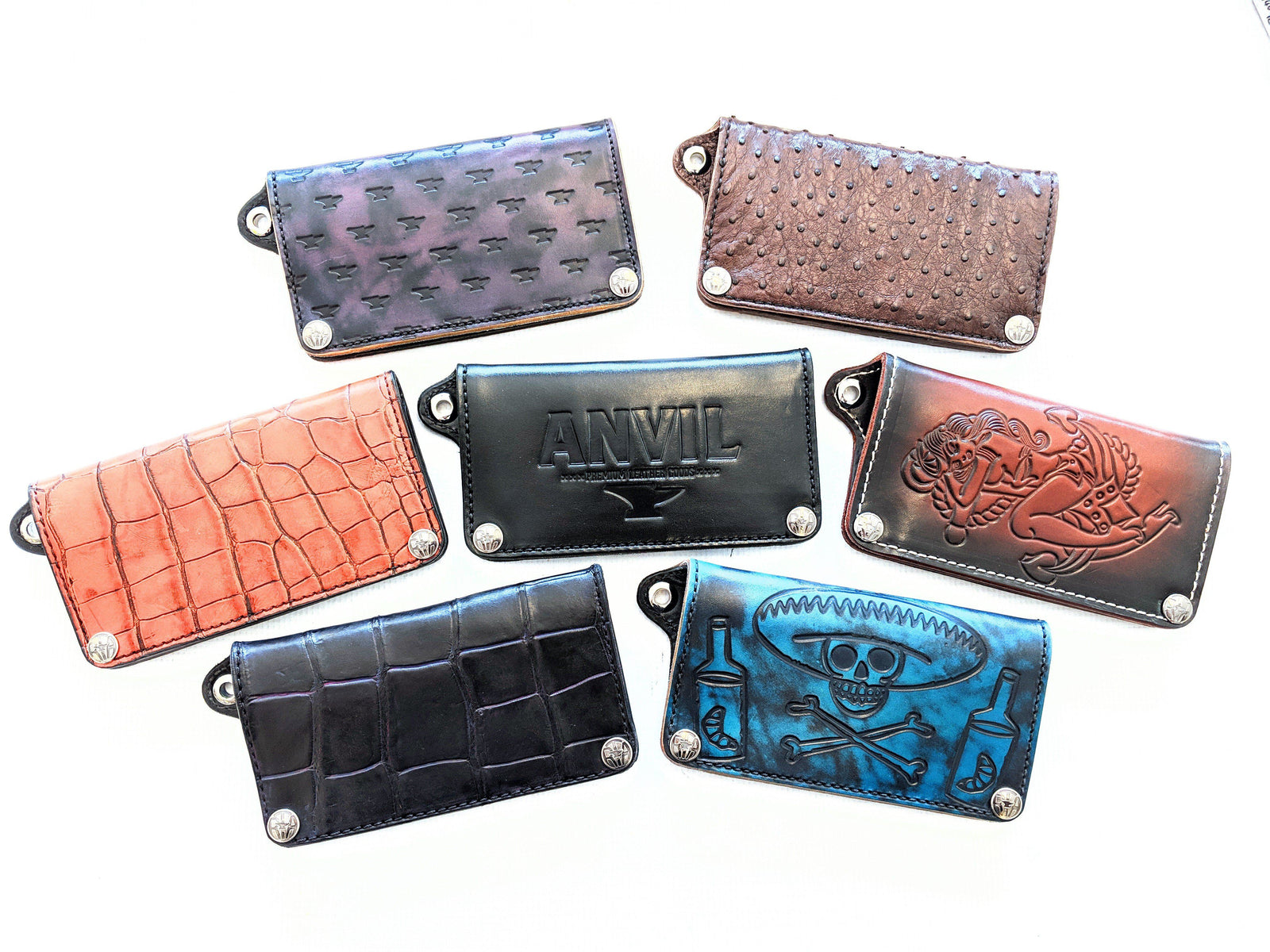 How To Tell if a Long Wallet is for You