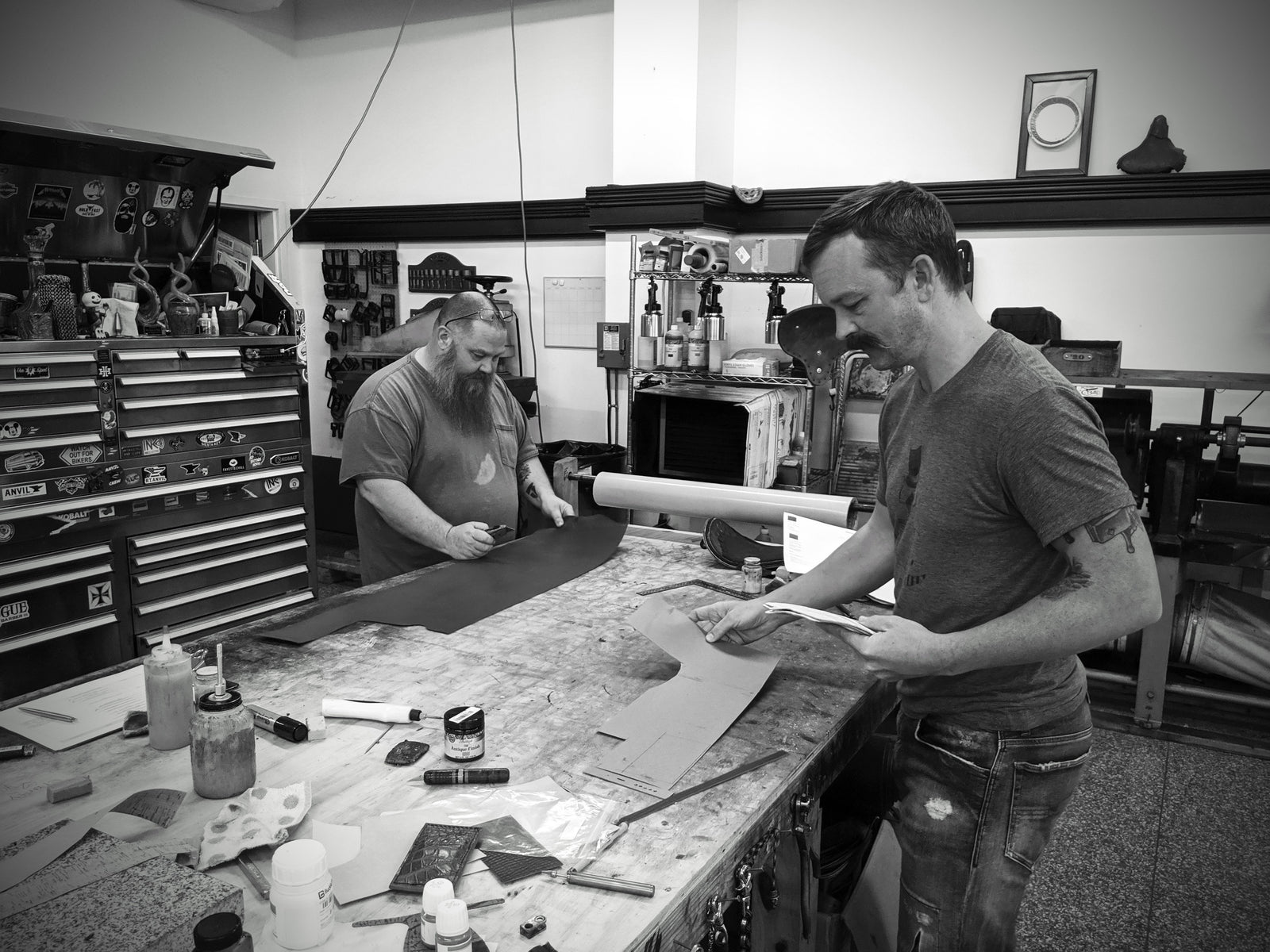 Who Makes the Best Custom Leather Wallets for Men?