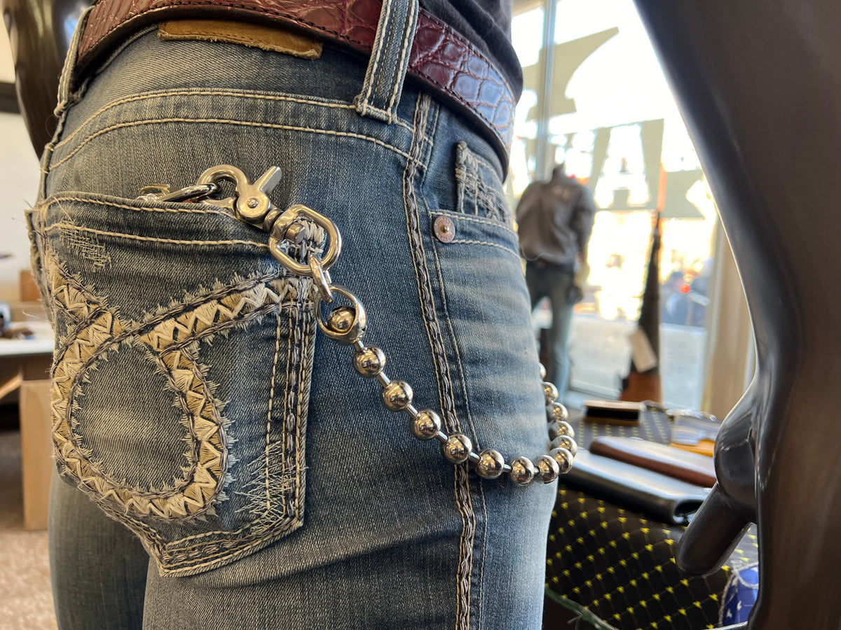 Custom wallet chain discount