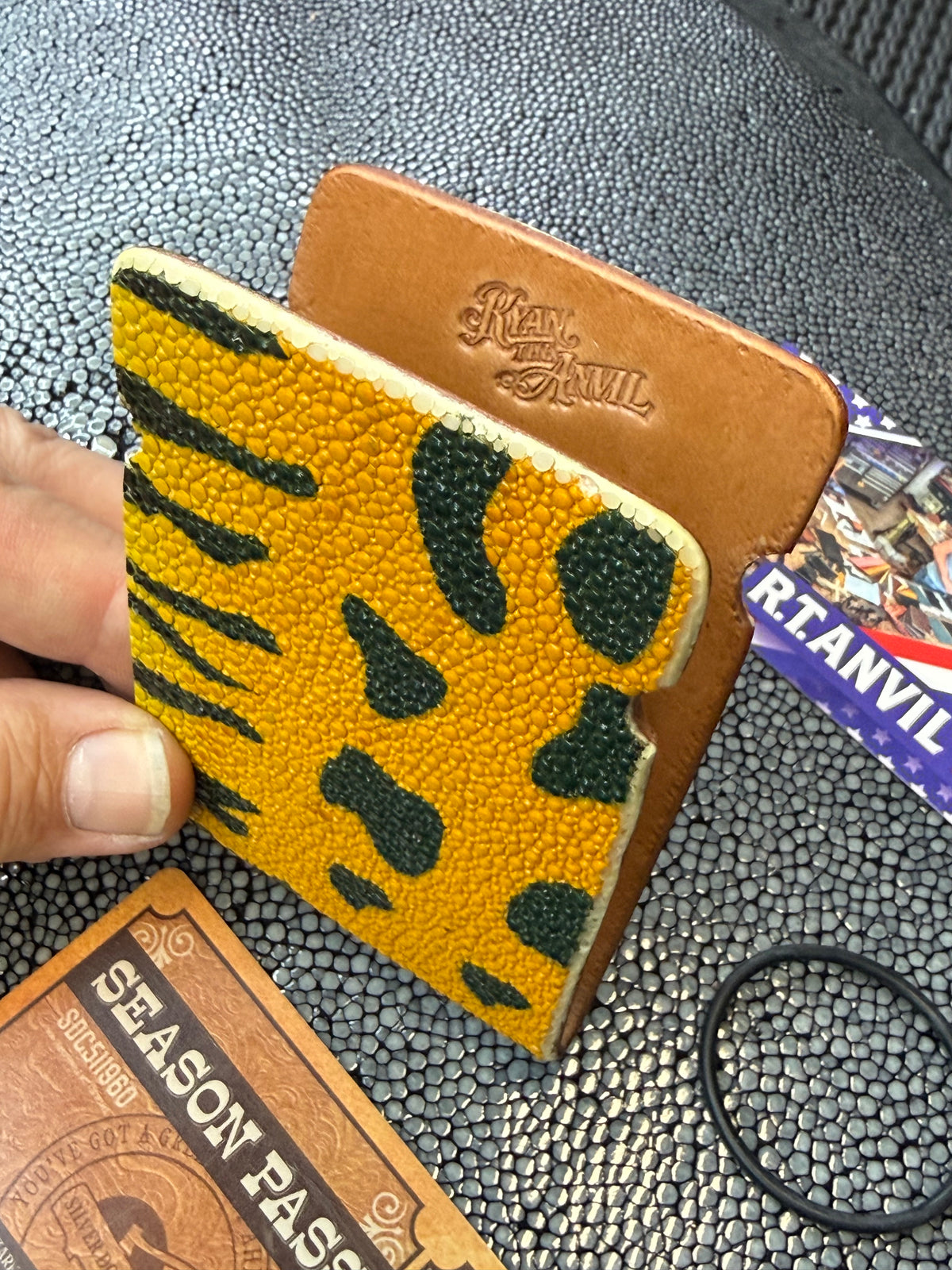 RTAnvil Cash Wrap Wallet - Tiger Stripe Stingray
