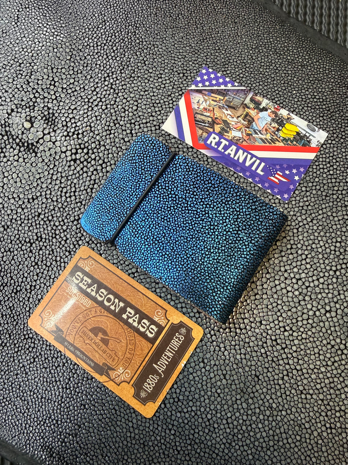 RTAnvil Cash Wrap Wallet - Blue Stingray