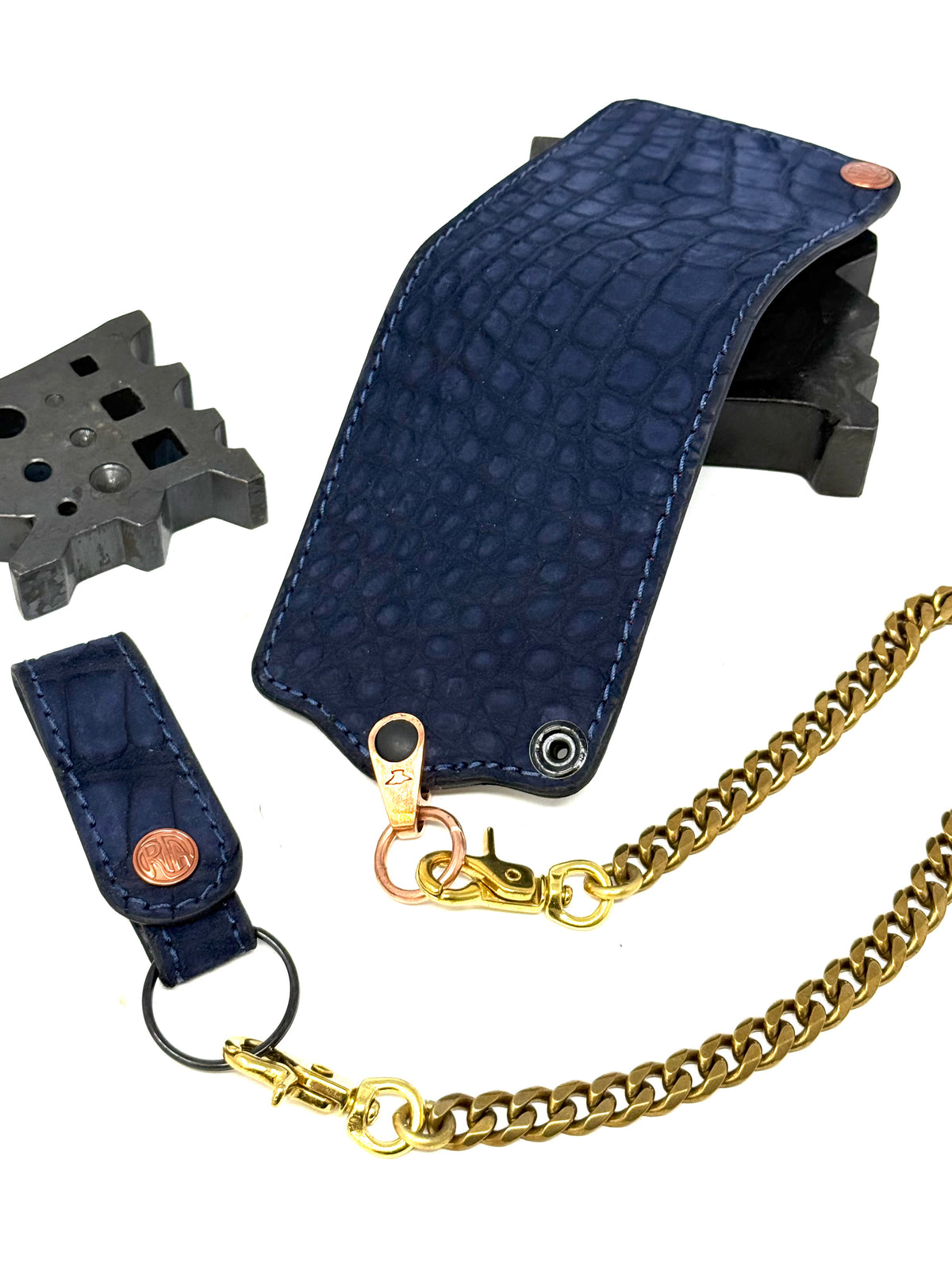 Anvil 5G Bifold Leather Chain Wallet - Navy Nubuck American Alligator