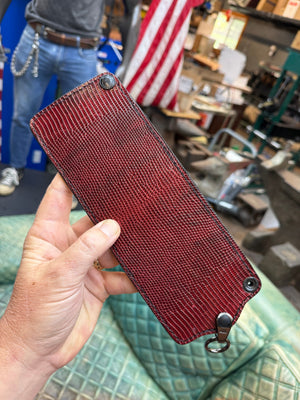 5G Bifold Chain Wallet - BloodRed Lizard