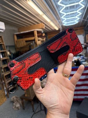 5G Bifold Chain Wallet - BloodRed Lizard