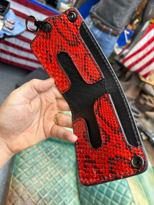 5G Bifold Chain Wallet - BloodRed Lizard