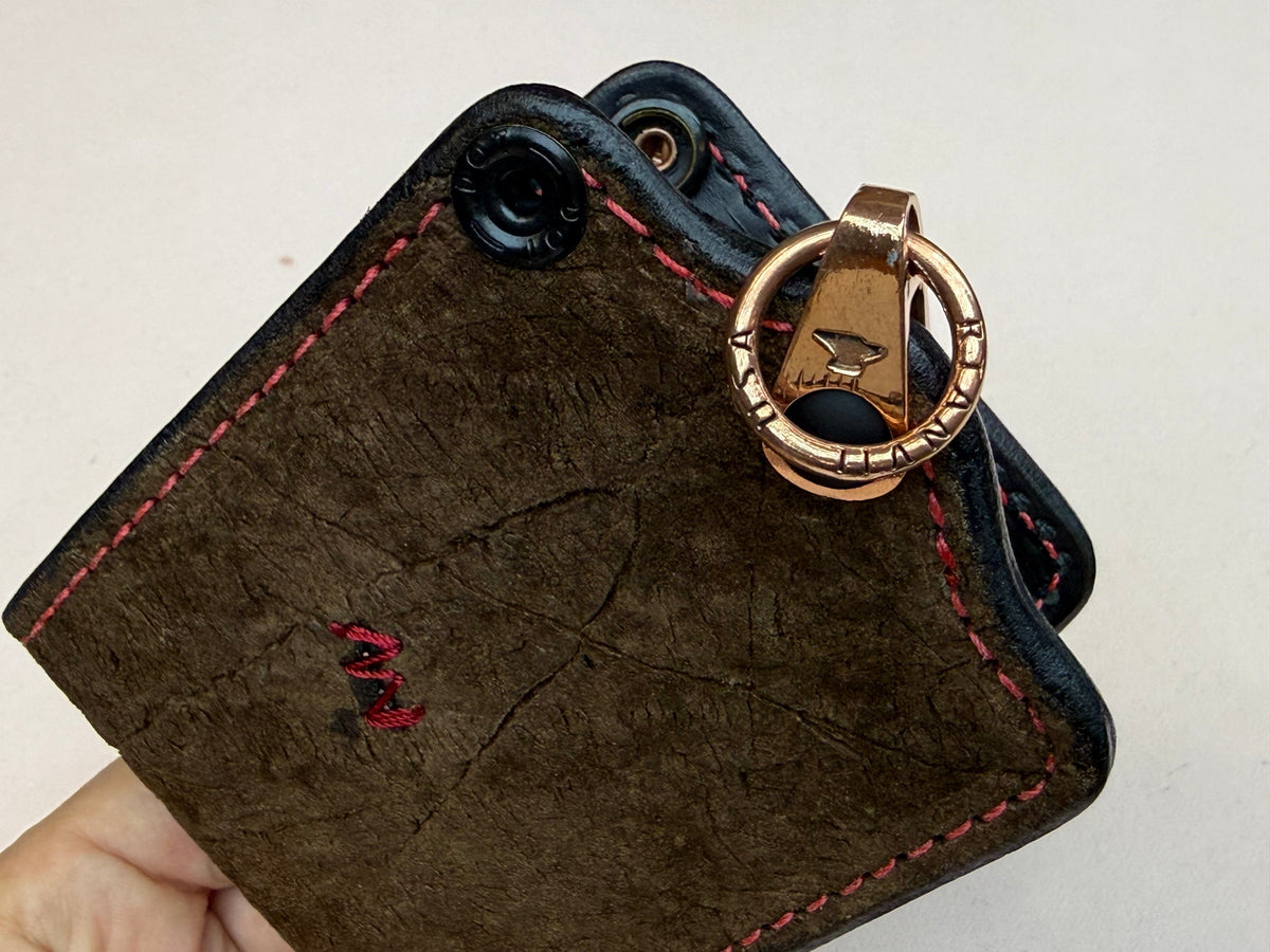 5G Bifold Leather Chain Wallet - Chocolate Hippo