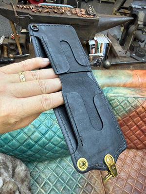 5G Bifold Leather Chain Wallet - Chocolate Hippo