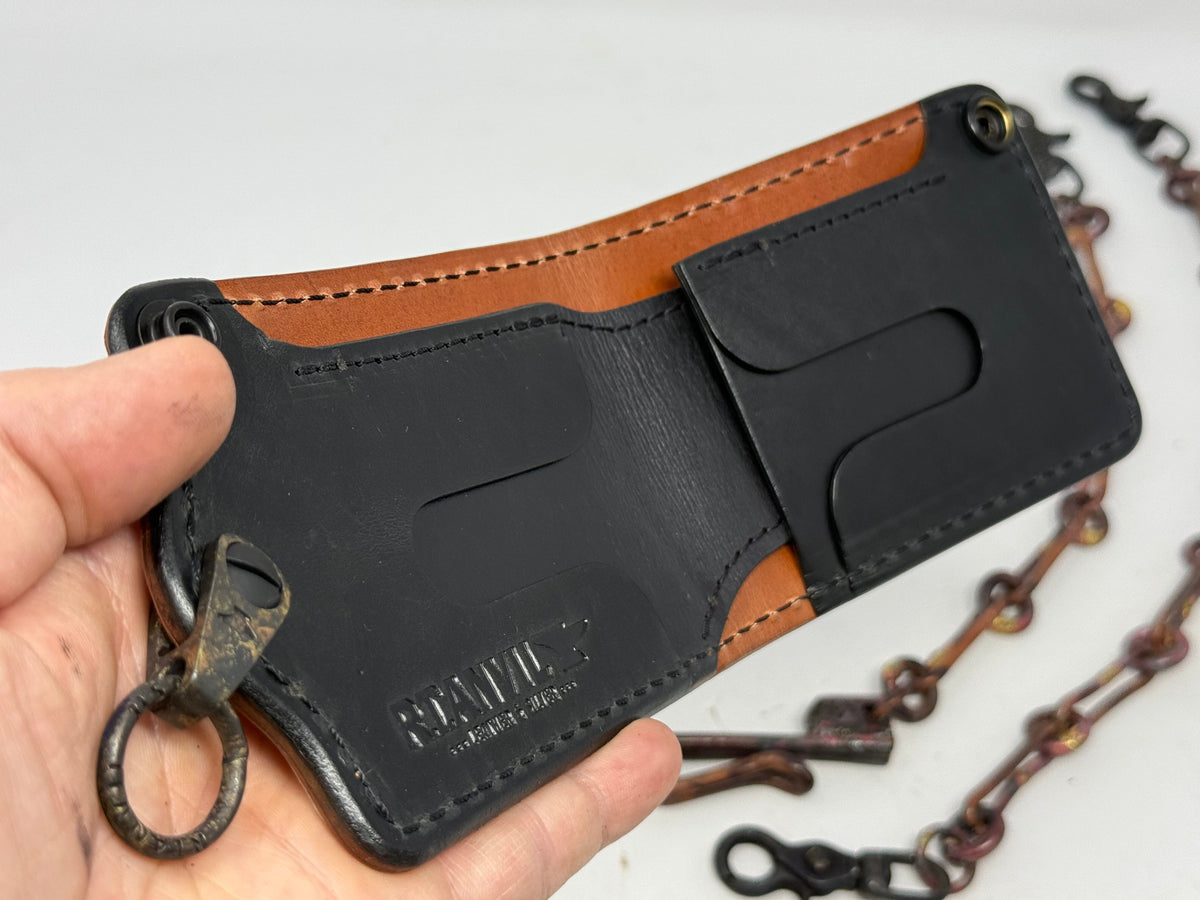 5G Bifold Leather Chain Wallet - White Ostrich