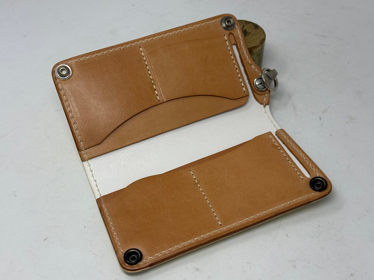 5G Long Biker Chain Wallet - White/Yellow Alligator Cloaca - Anvil Customs