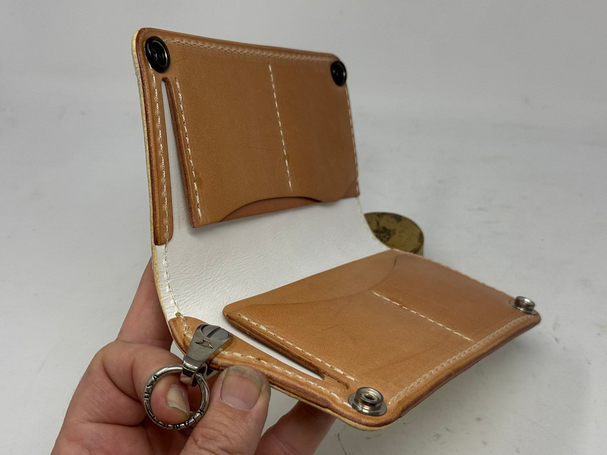 5G Long Biker Chain Wallet - White/Yellow Alligator Cloaca - Anvil Customs