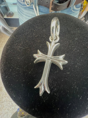 925 Silver Cross Pendant - ‘Patonce’