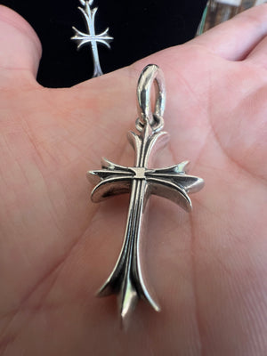 925 Silver Cross Pendant - ‘Patonce’