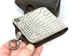 Anvil 5G Bifold Leather Chain Wallet - Antique Vanilla American Alligator