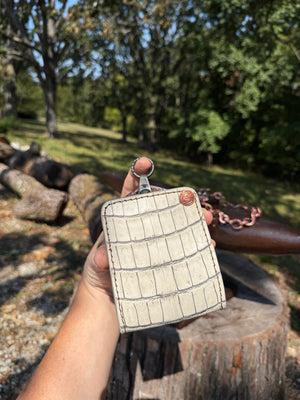 Anvil 5G Bifold Leather Chain Wallet - Antique Vanilla American Alligator