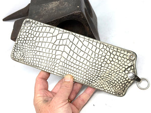 Anvil 5G Bifold Leather Chain Wallet - Antique Vanilla American Alligator