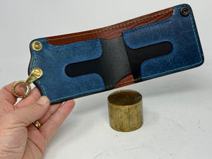 Anvil 5G Bifold Leather Chain Wallet - Aurora Hologram Stingray - Anvil Customs