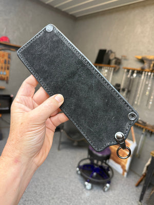 Anvil 5G Bifold Leather Chain Wallet - Black Hippo