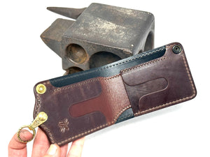 Anvil 5G Bifold Leather Chain Wallet - Black Hippo