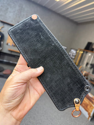 Anvil 5G Bifold Leather Chain Wallet - Black Hippo