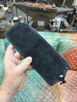 Anvil 5G Bifold Leather Chain Wallet - Black Hippo