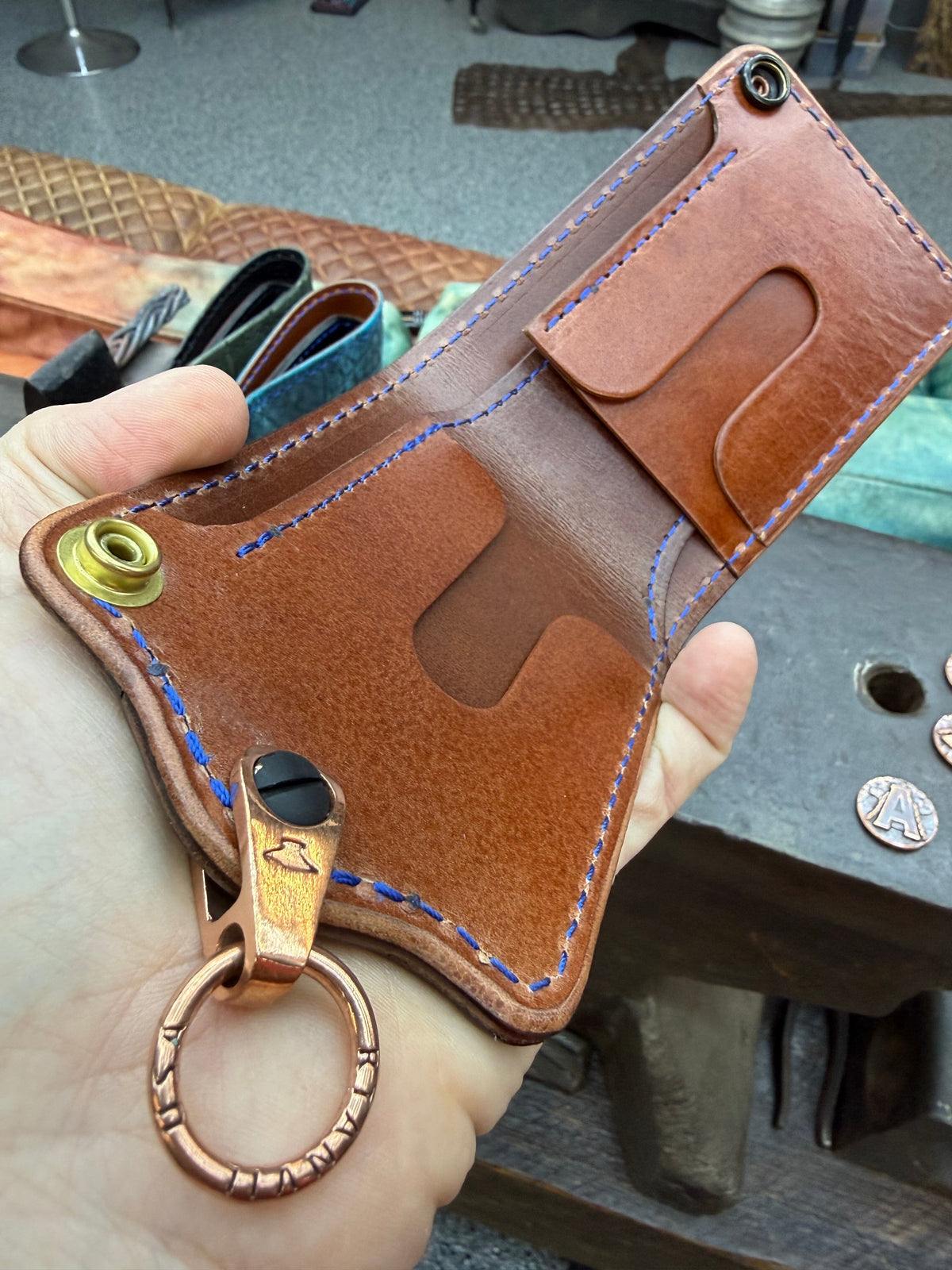 ANVIL 5G Bifold Leather Chain Wallet - Blue Shark