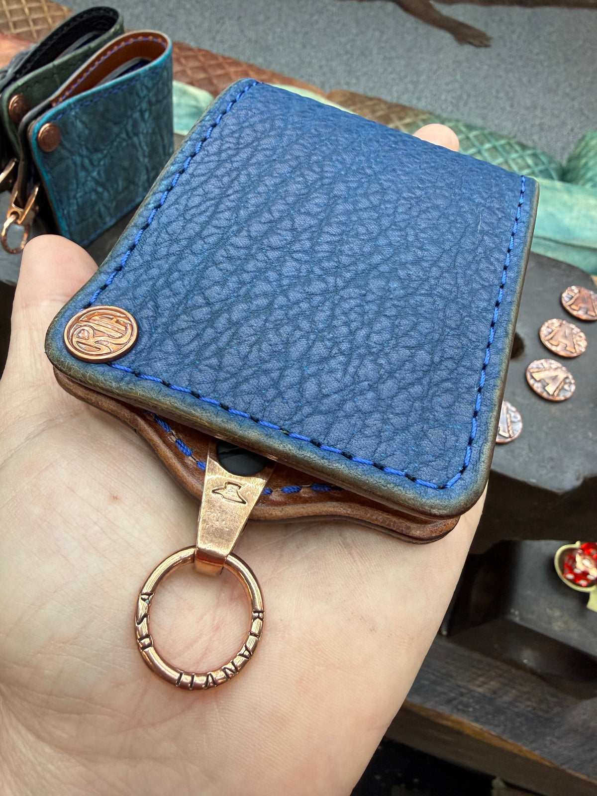 ANVIL 5G Bifold Leather Chain Wallet - Blue Shark