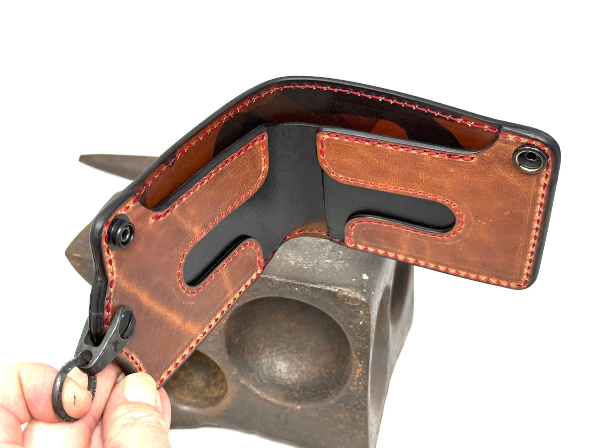 ANVIL 5G Bifold Leather Chain Wallet - Marbled Burgundy Shell Cordovan