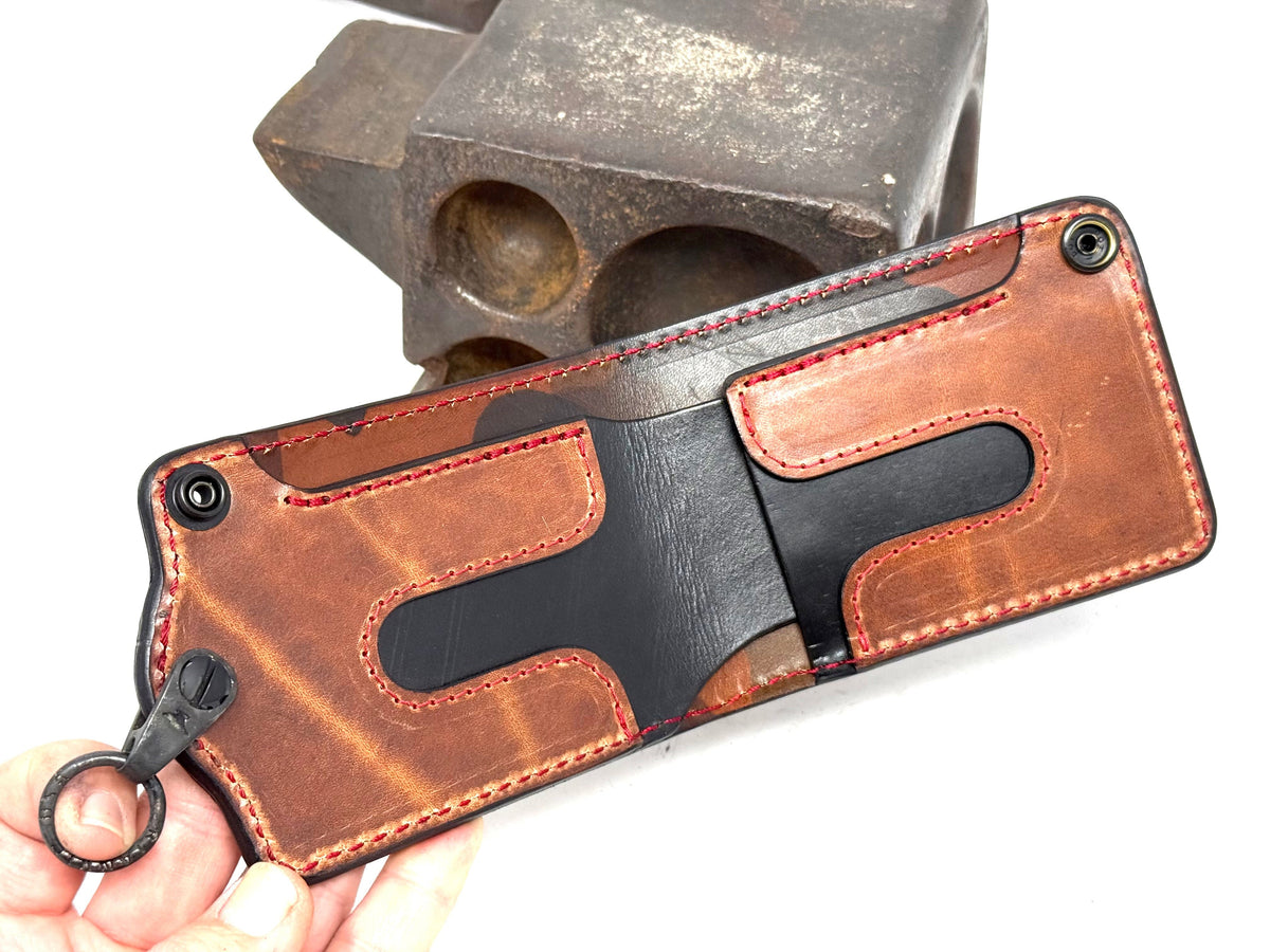 ANVIL 5G Bifold Leather Chain Wallet - Marbled Burgundy Shell Cordovan