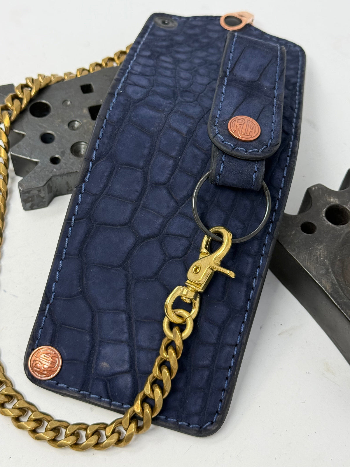 Anvil 5G Bifold Leather Chain Wallet - Navy Nubuck American Alligator