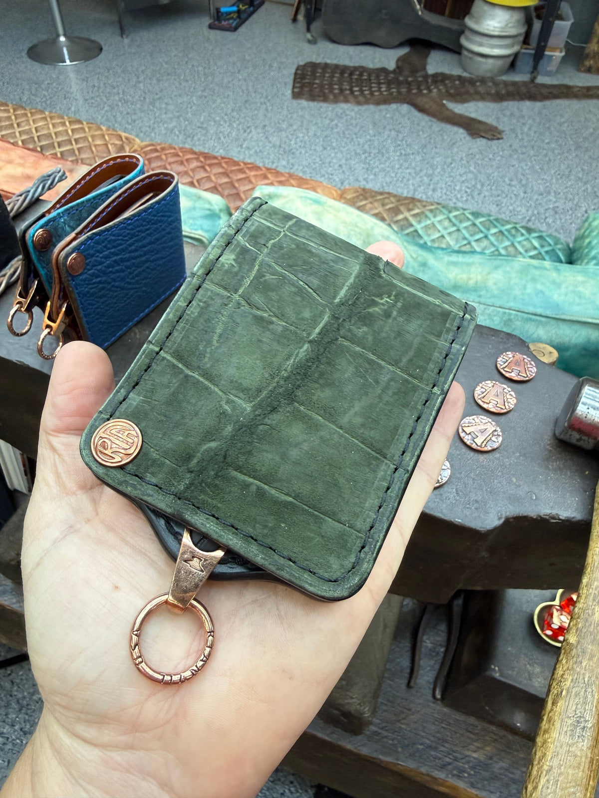Anvil 5G Bifold Leather Chain Wallet - Nubuck Green American Alligator