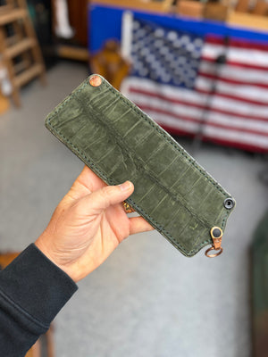 Anvil 5G Bifold Leather Chain Wallet - Nubuck Green American Alligator
