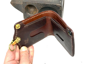 Anvil 5G Bifold Leather Chain Wallet - Oxblood Giant Gator