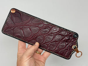 Anvil 5G Bifold Leather Chain Wallet - Oxblood Giant Gator