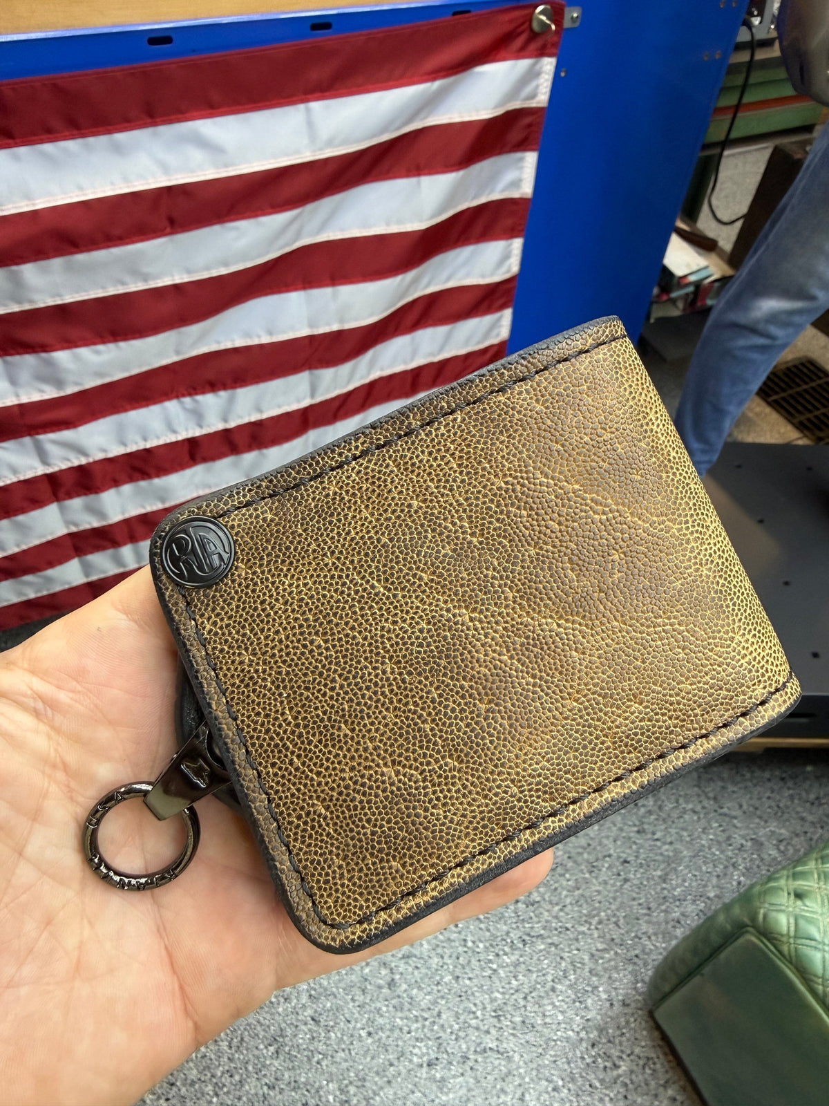 ANVIL 5G Bifold Leather Chain Wallet - Tan Elephant