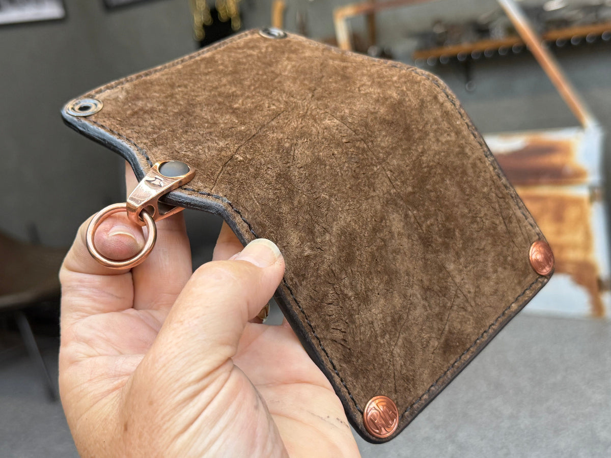 Anvil 5G Mini Long Chain Wallet - Chocolate Hippo