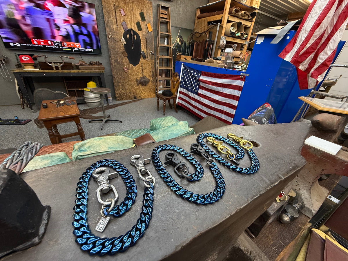 Blue Chrome Anvil Wallet Chain - RTANVIL Original