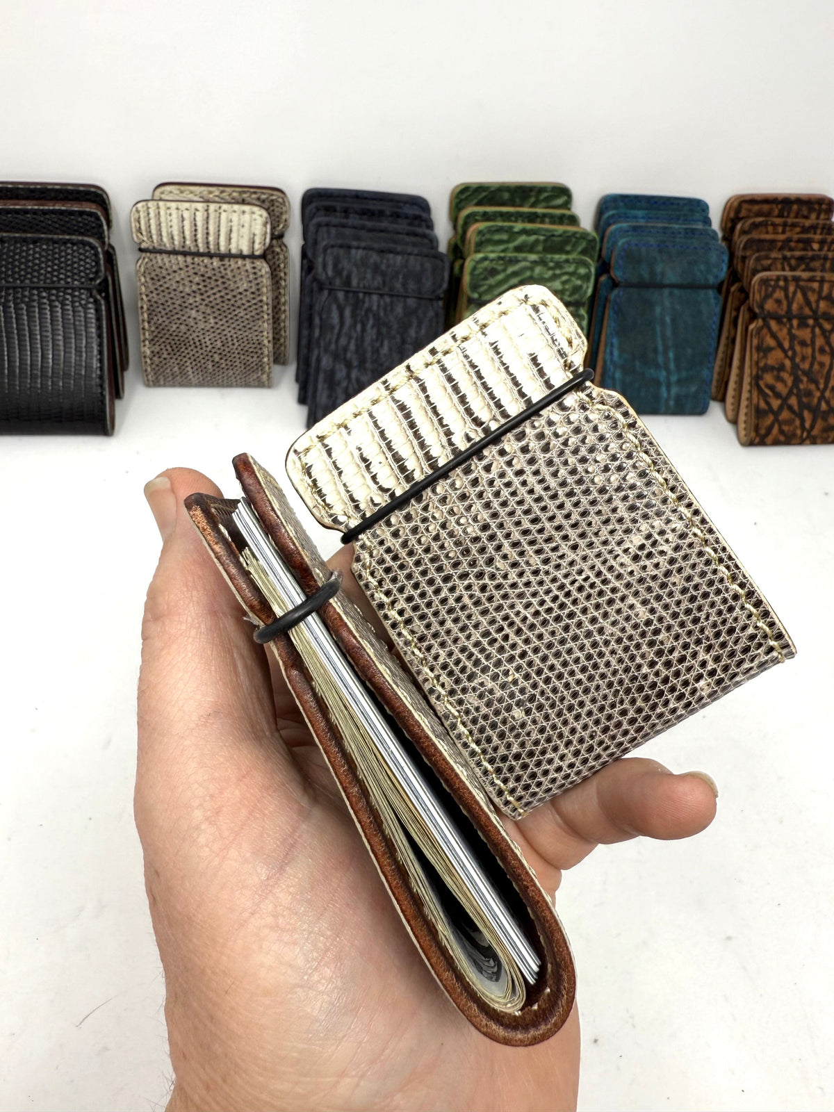 El Camino Wallet - Natural Lizard