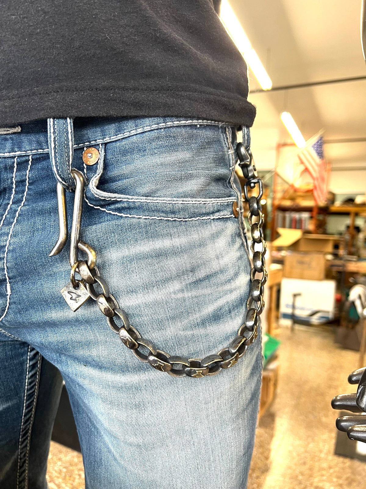 Chains to cheap hook on jeans