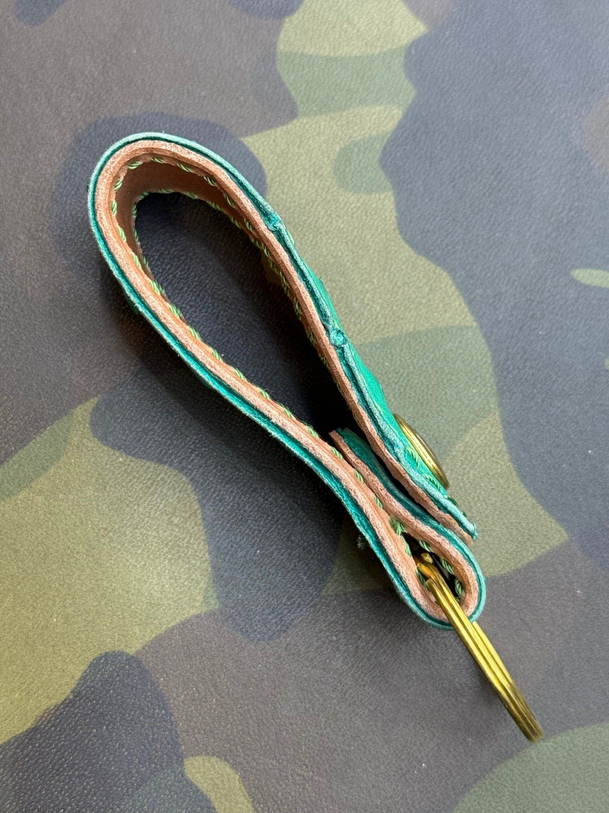 Leather Loop - Green Ostrich