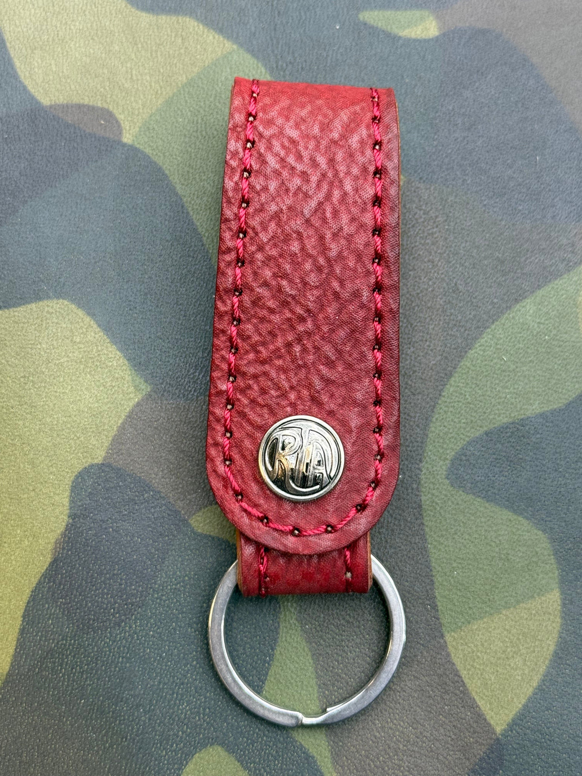 Leather Loop - Red Shark