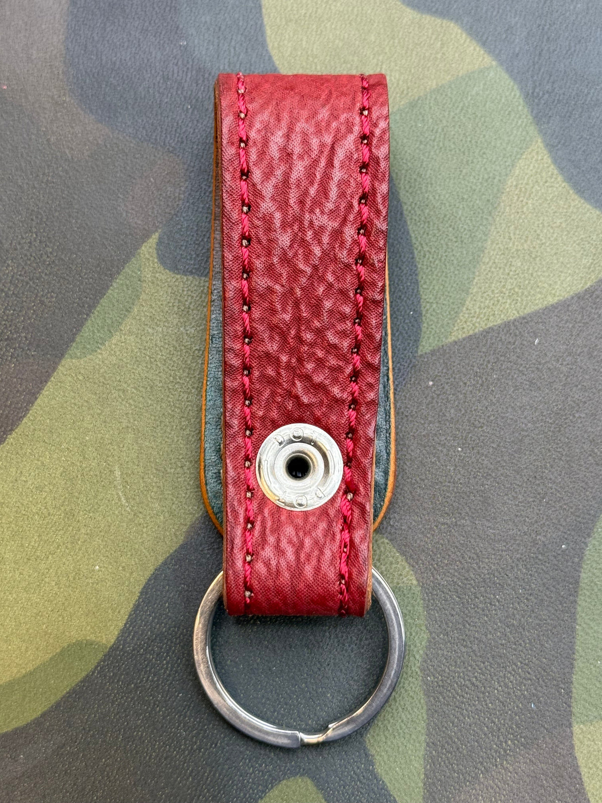 Leather Loop - Red Shark