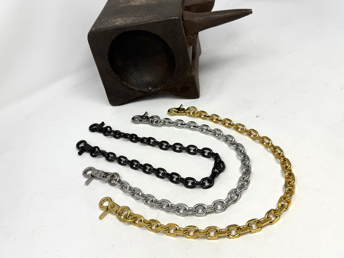 RTAnvil - ‘Filed’ Oval Link Wallet Chain