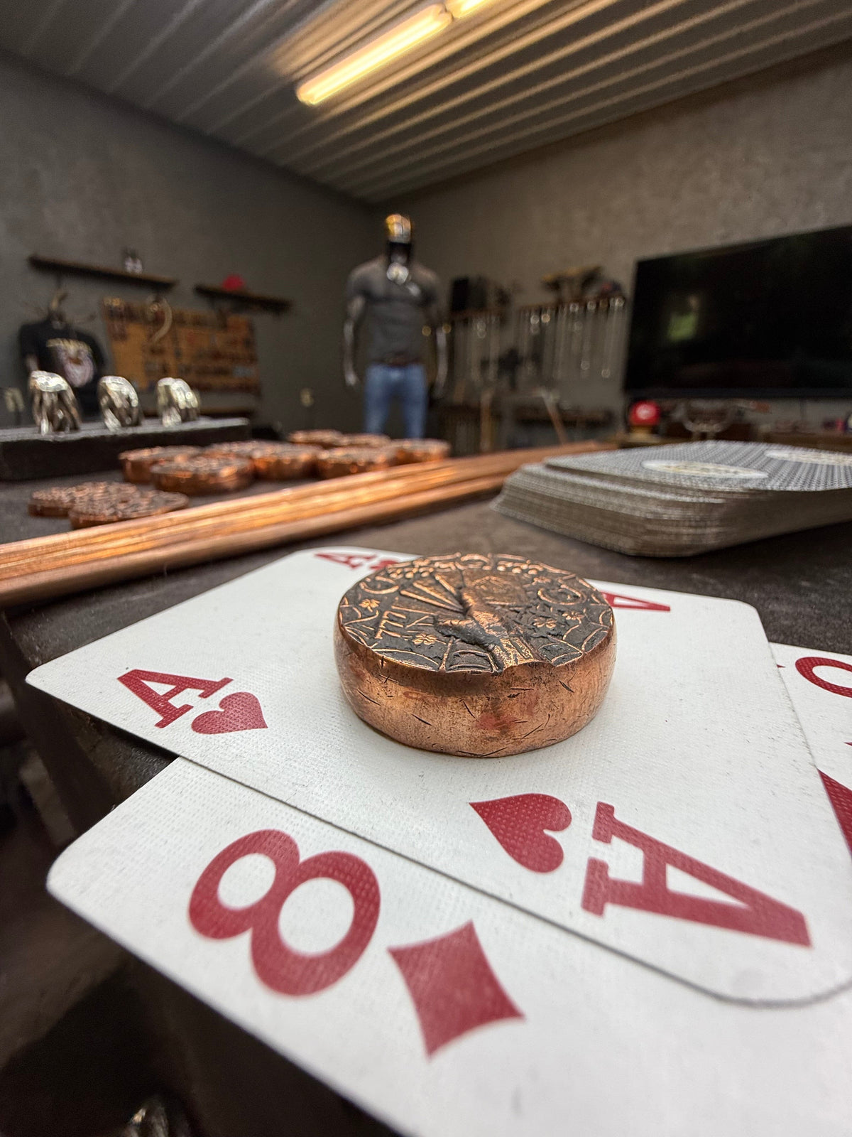RTAnvil Original “Dead Man’s Hand” Copper Poker Card Guard