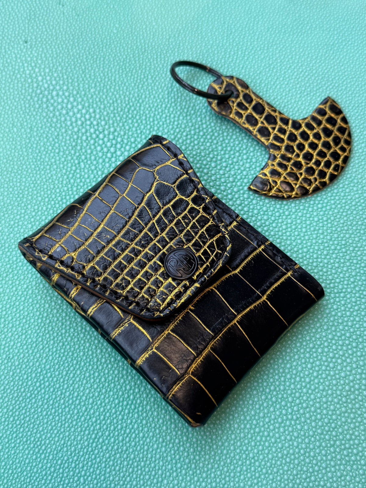 Sarasota Wallet - Black/Gold Alligator