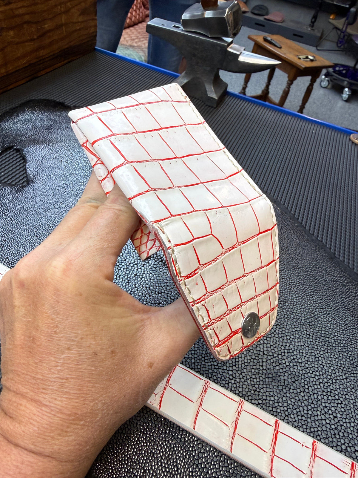 Sarasota Wallet - White/Red Alligator