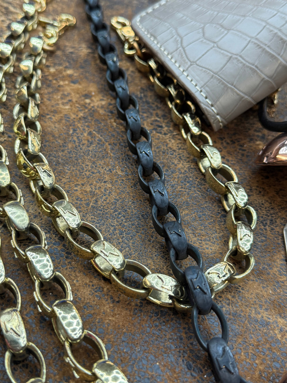 Signature Anvil Wallet Chain - Anvil Customs