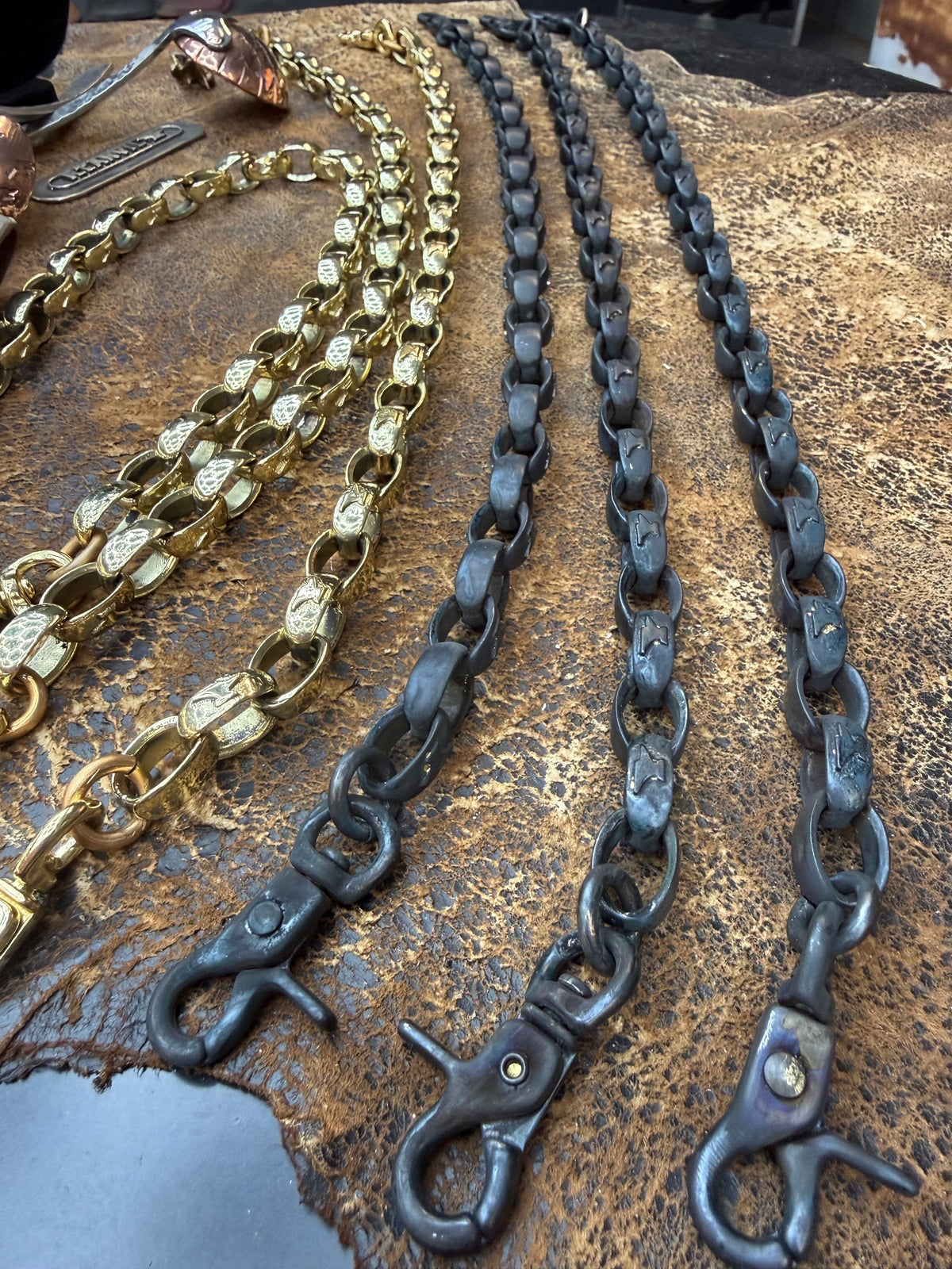 Signature Anvil Wallet Chain - Anvil Customs