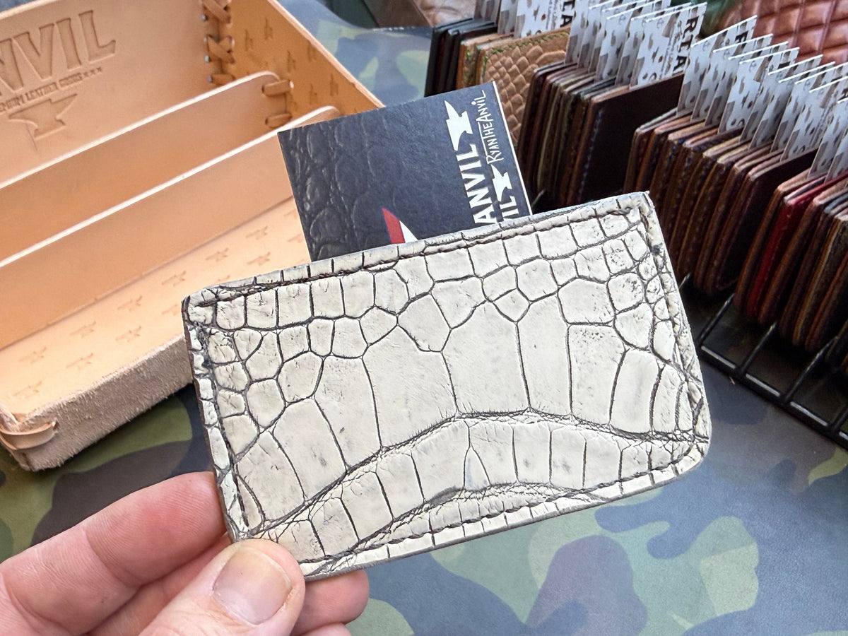 Single Pocket Card Wallet - Antique Vanilla Alligator