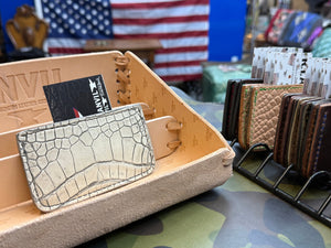 Single Pocket Card Wallet - Antique Vanilla Alligator